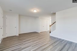 1084 Astoria Drive photo 4