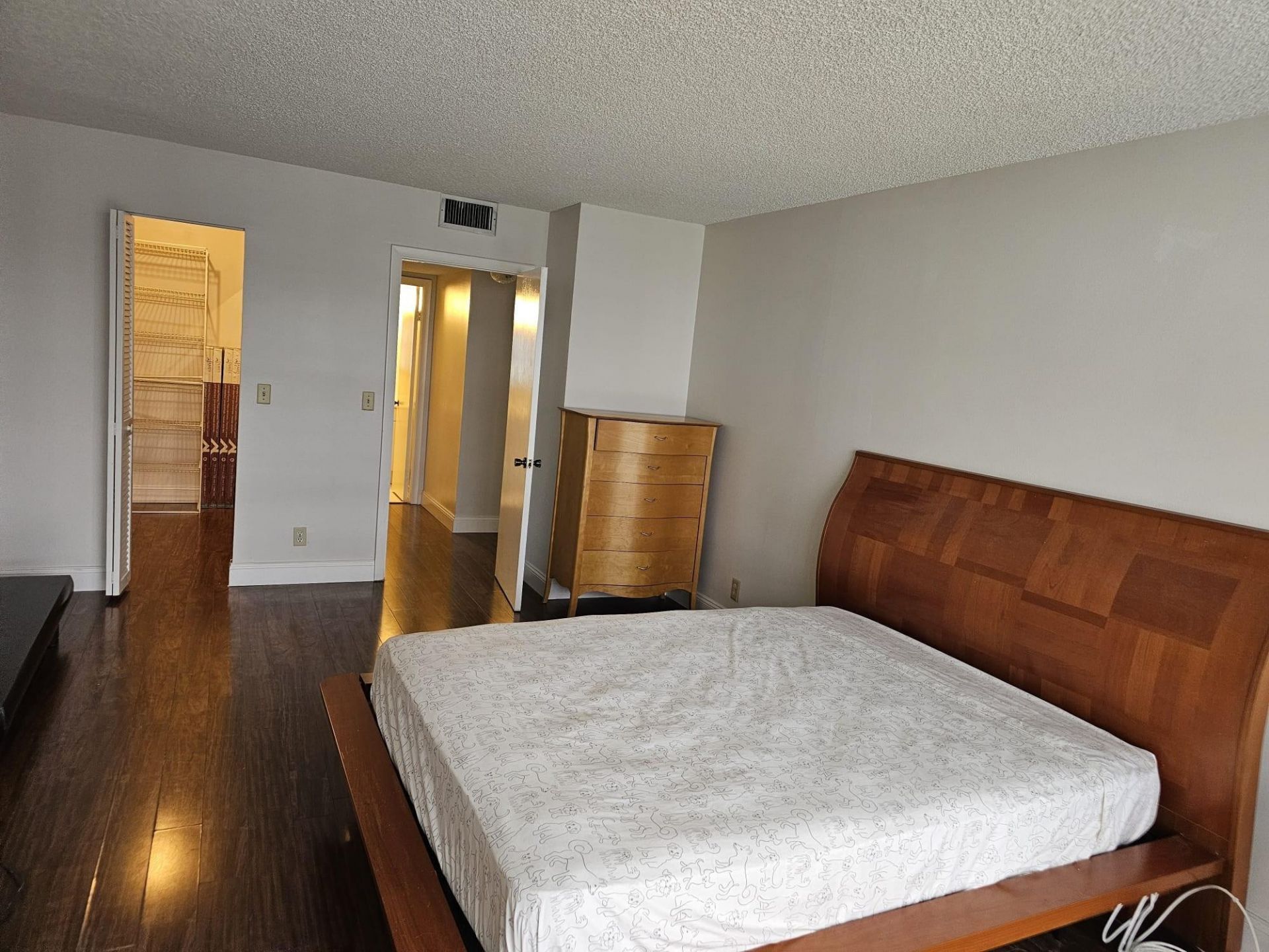 400 Leslie Drive, Unit 717, Hallandale Beach, FL 33009 Photo