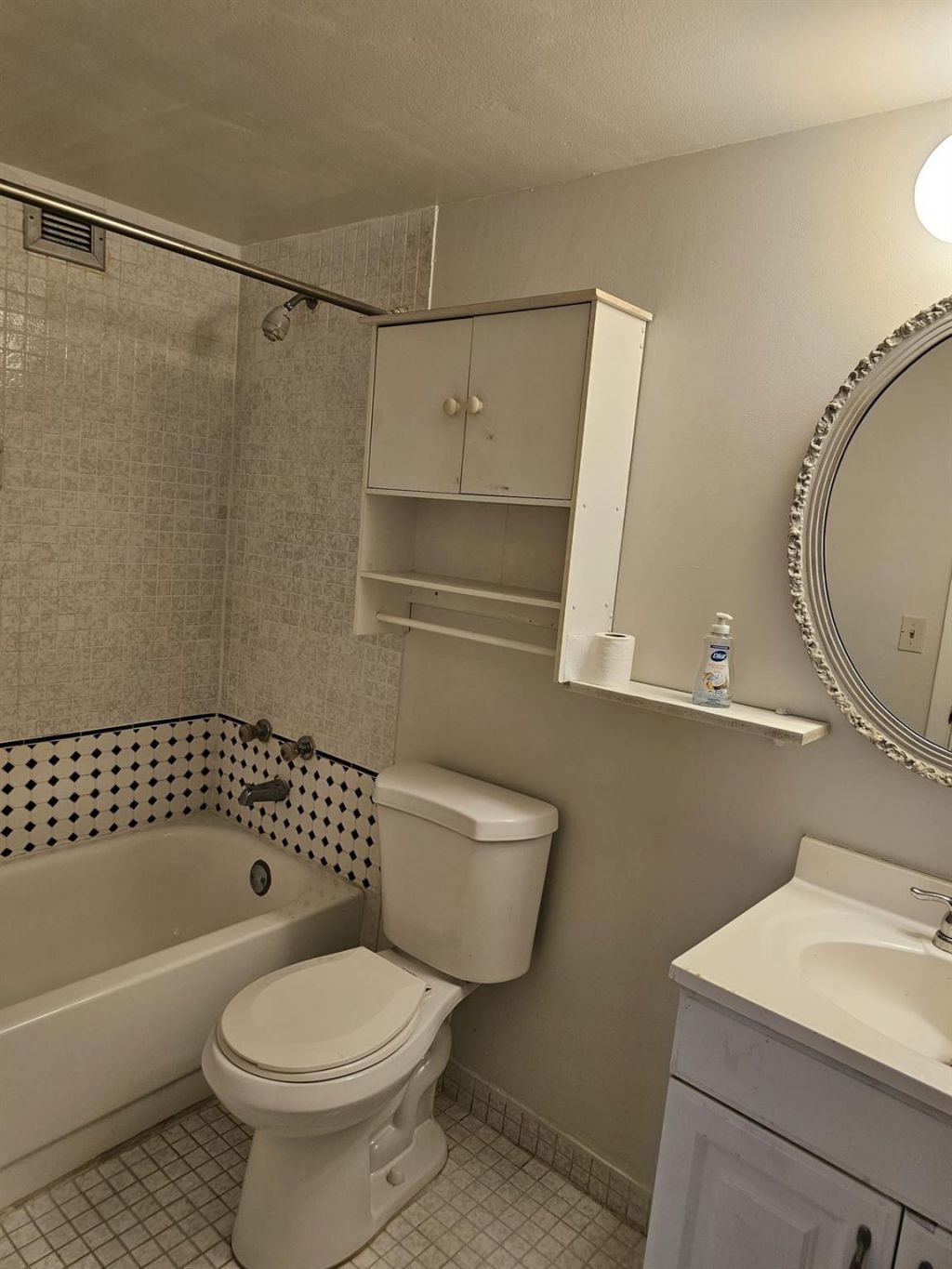 400 Leslie Drive, Unit 717, Hallandale Beach, FL 33009 Photo