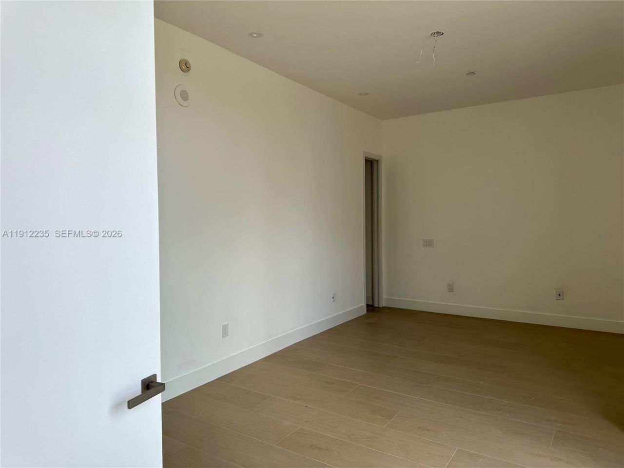 881 Ocean Dr, Unit L3, Key Biscayne, FL 33149 Photo