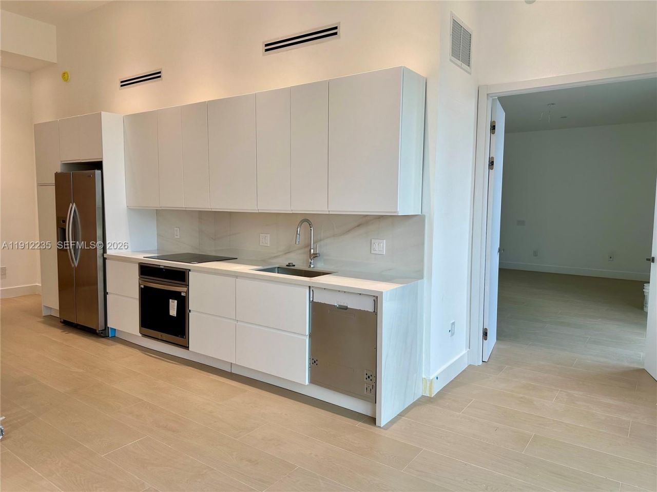 881 Ocean Dr, Unit L3, Key Biscayne, FL 33149 Photo