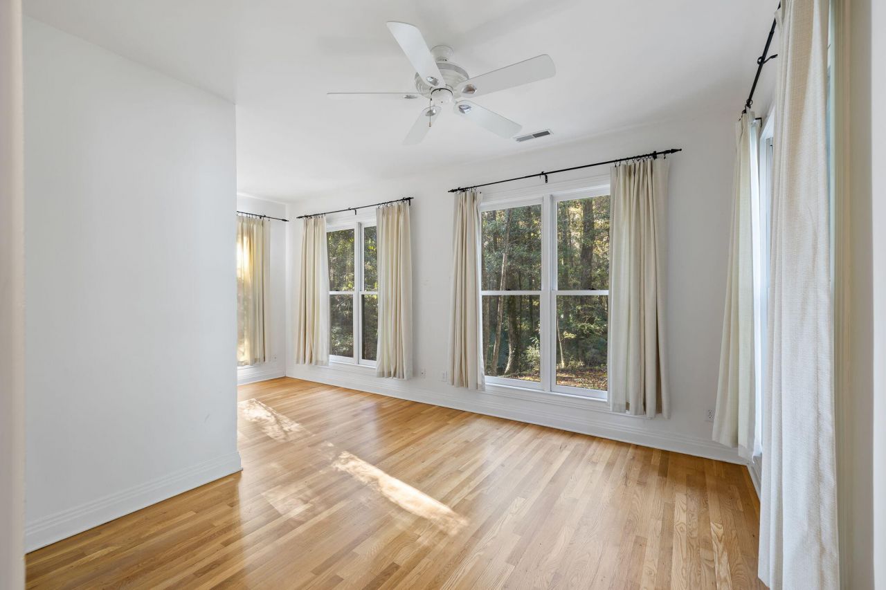 17 Middleton Oaks Road Photo 15