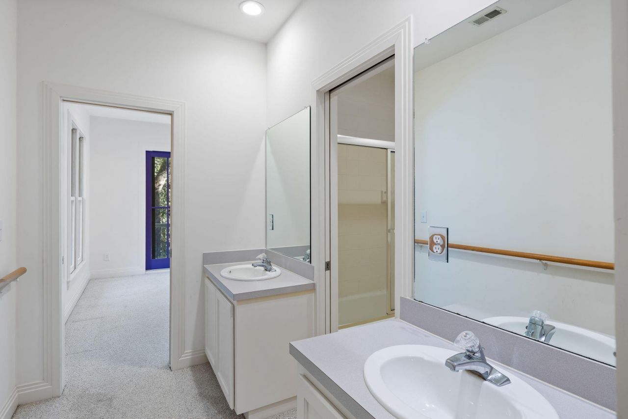 17 Middleton Oaks Road Photo 21