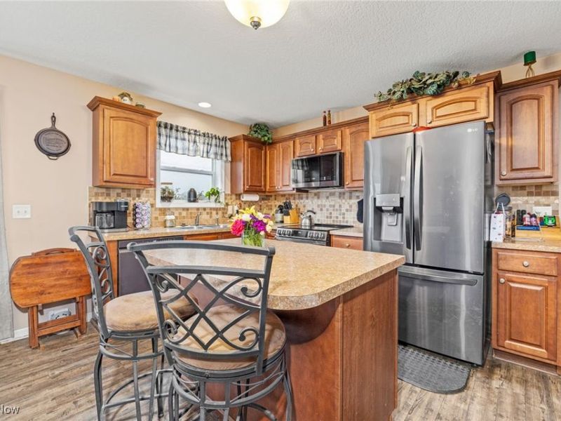 13014 Duquette Avenue NE, Hartville, OH 44632 Photo 11