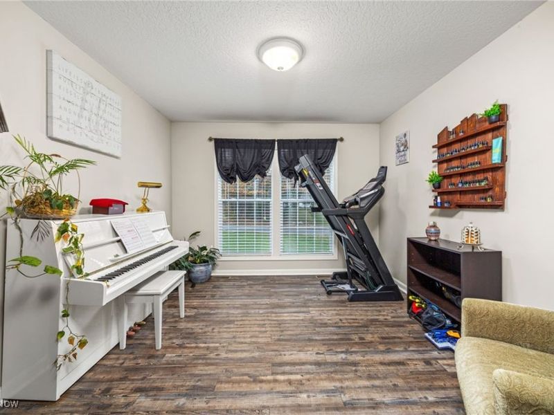 13014 Duquette Avenue NE, Hartville, OH 44632 Photo 13