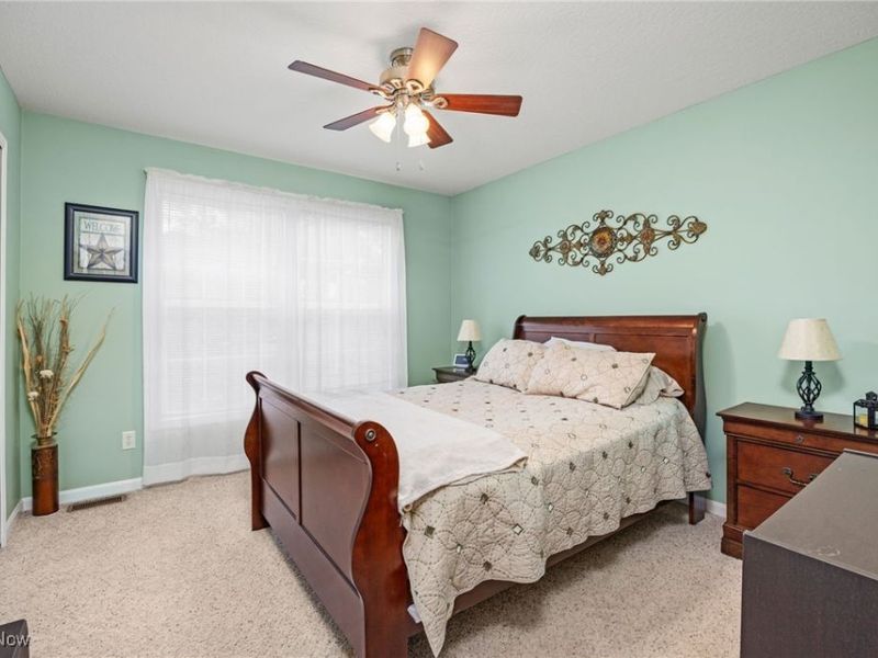 13014 Duquette Avenue NE, Hartville, OH 44632 Photo 22