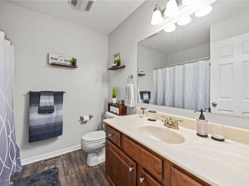 13014 Duquette Avenue NE, Hartville, OH 44632 Photo 26