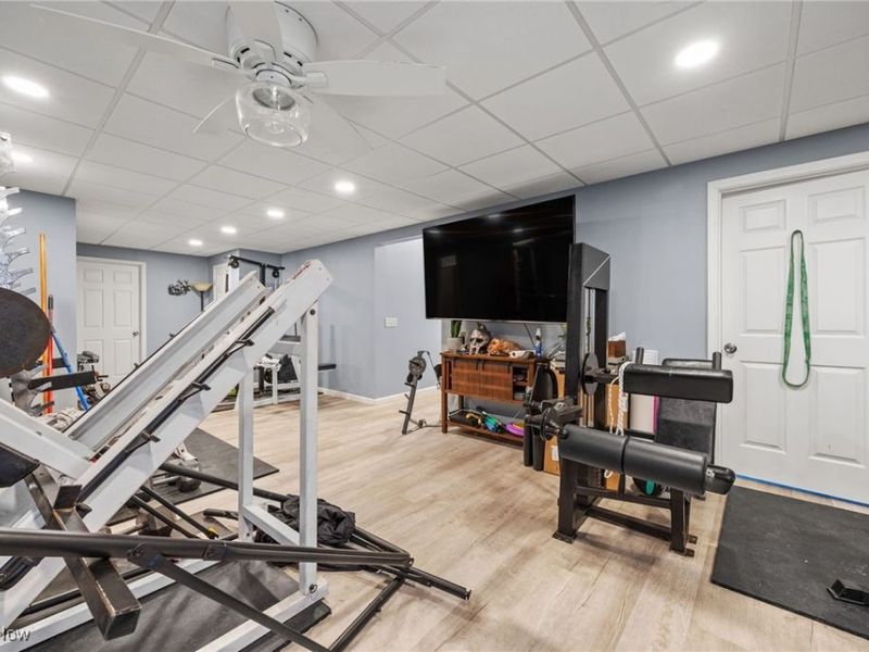 13014 Duquette Avenue NE, Hartville, OH 44632 Photo 29