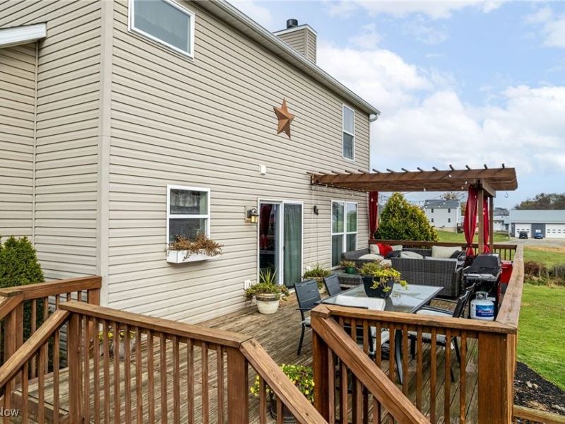 13014 Duquette Avenue NE, Hartville, OH 44632 Photo 34