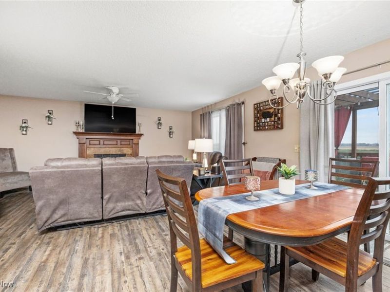 13014 Duquette Avenue NE, Hartville, OH 44632 Photo 9