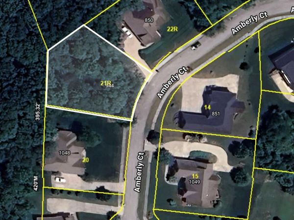 944 Amberly Court, Lenoir City, TN 37772