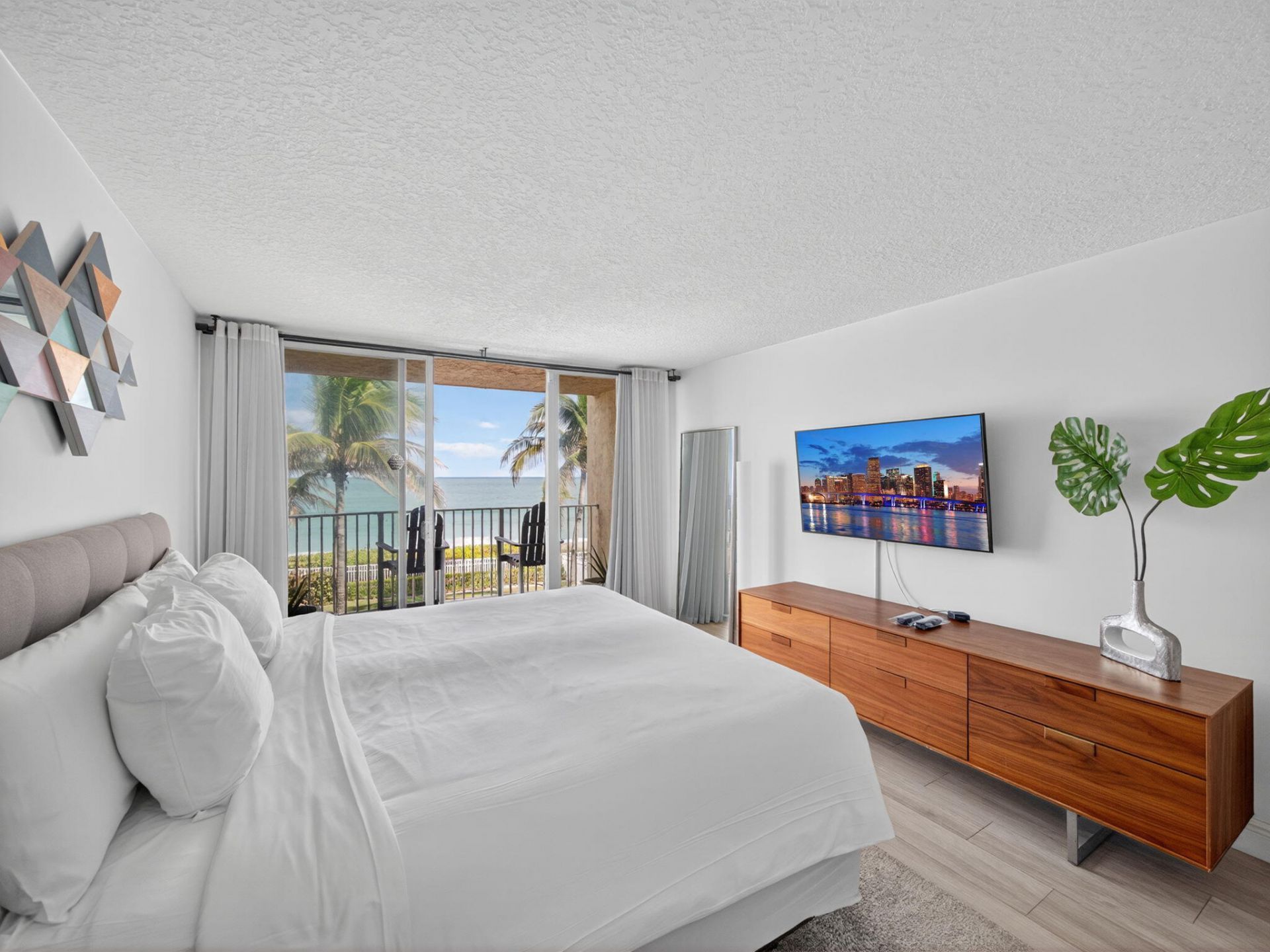 9800 S Ocean Drive, Unit 302, Jensen Beach, FL 34957 Photo