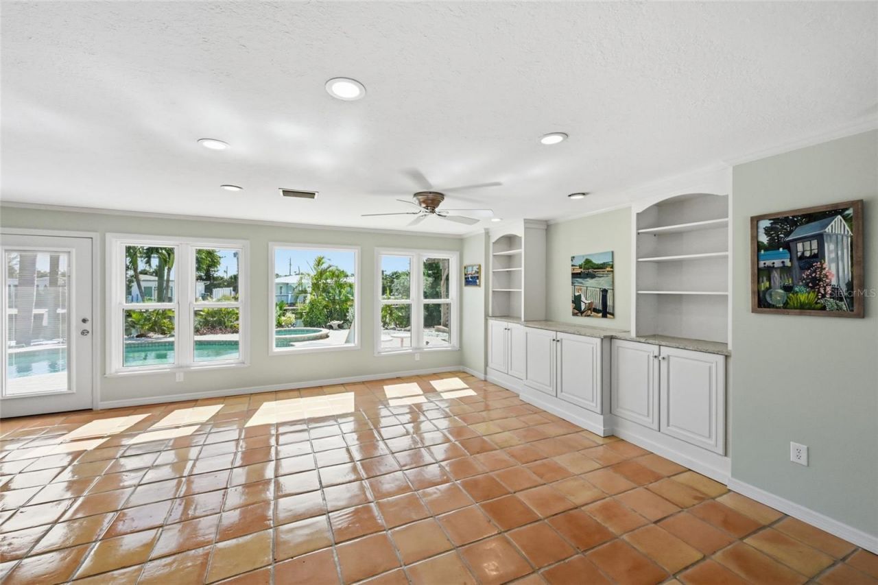 503 65th Street, Holmes Beach, FL 34217 Photo