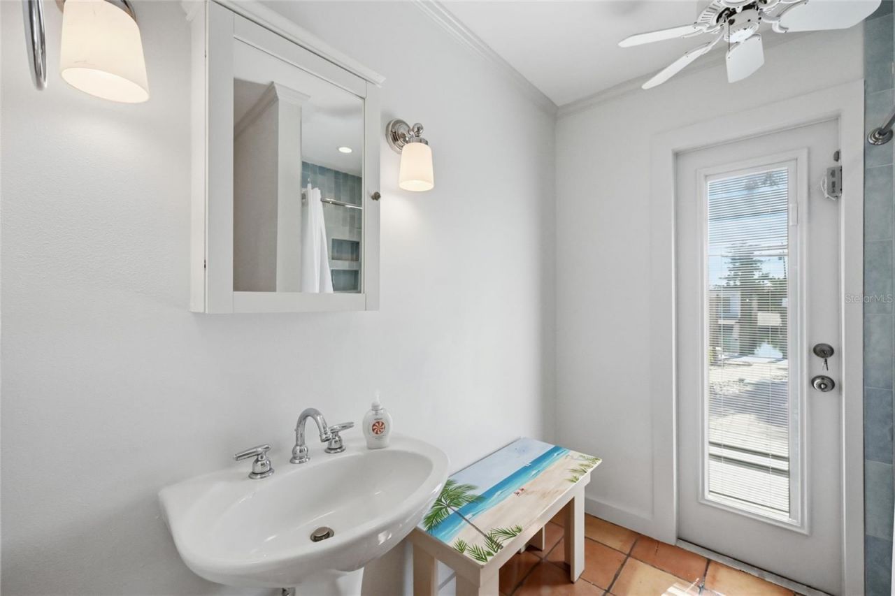 503 65th Street, Holmes Beach, FL 34217 Photo