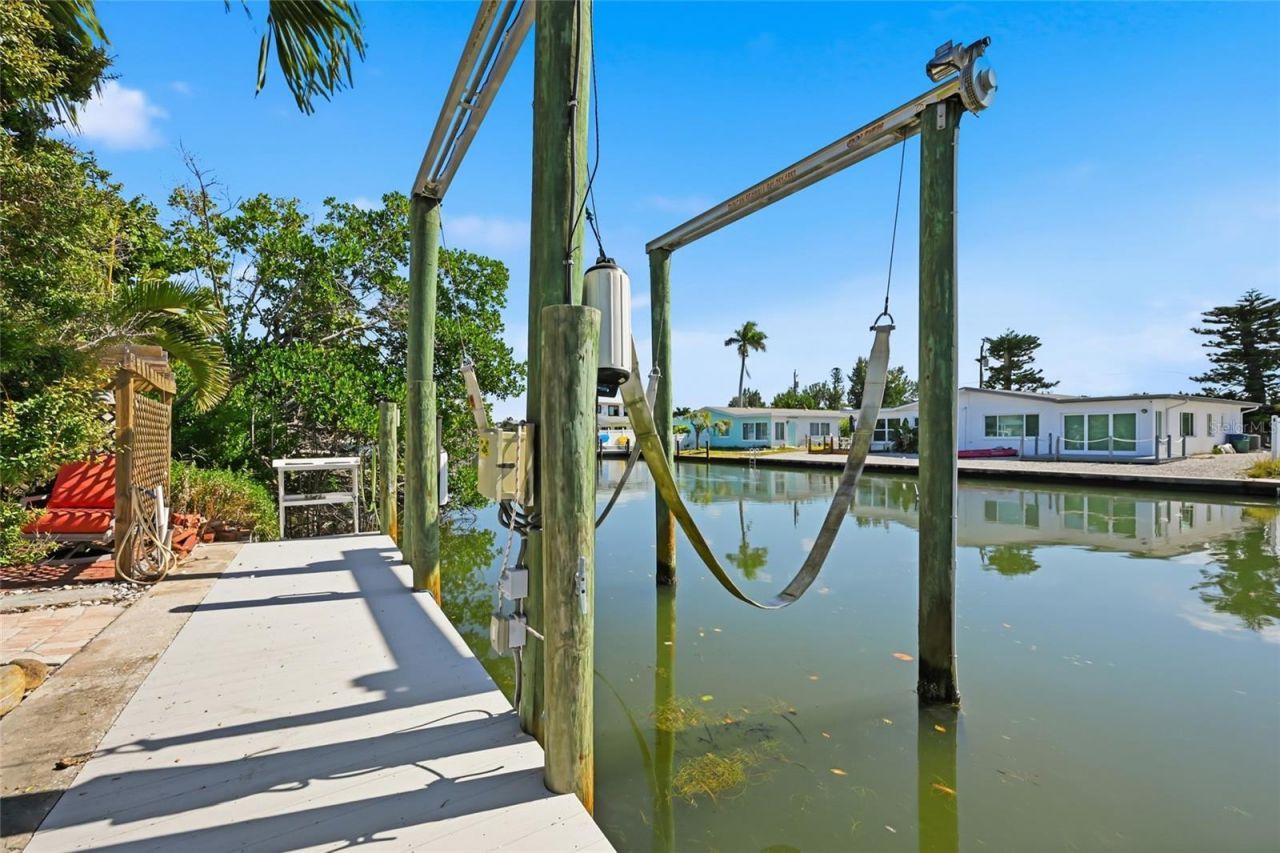 503 65th Street, Holmes Beach, FL 34217 Photo