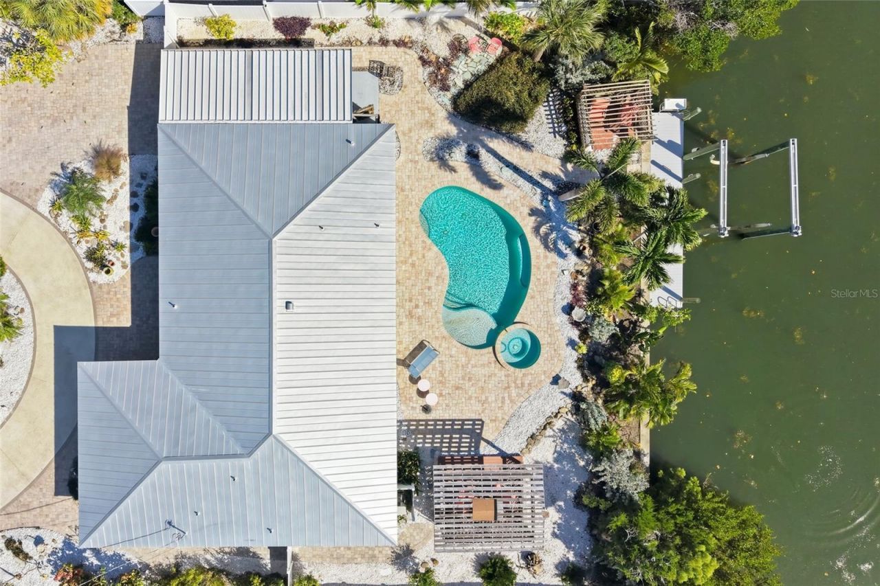 503 65th Street, Holmes Beach, FL 34217 Photo