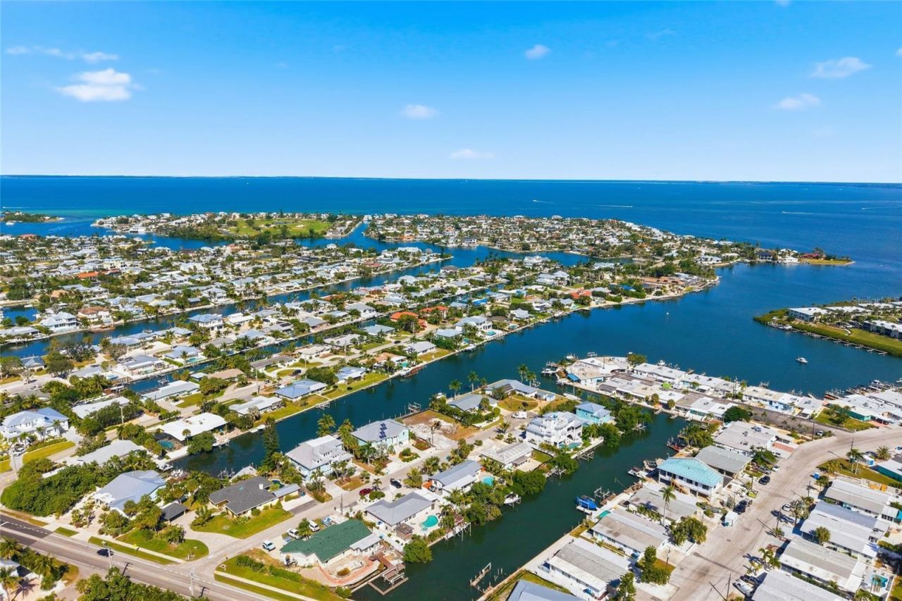 503 65th Street, Holmes Beach, FL 34217 Photo