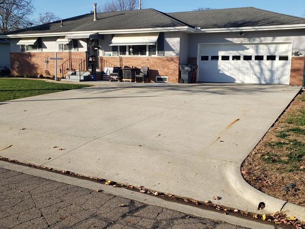 340 Gary Street, Ashville, OH 43103