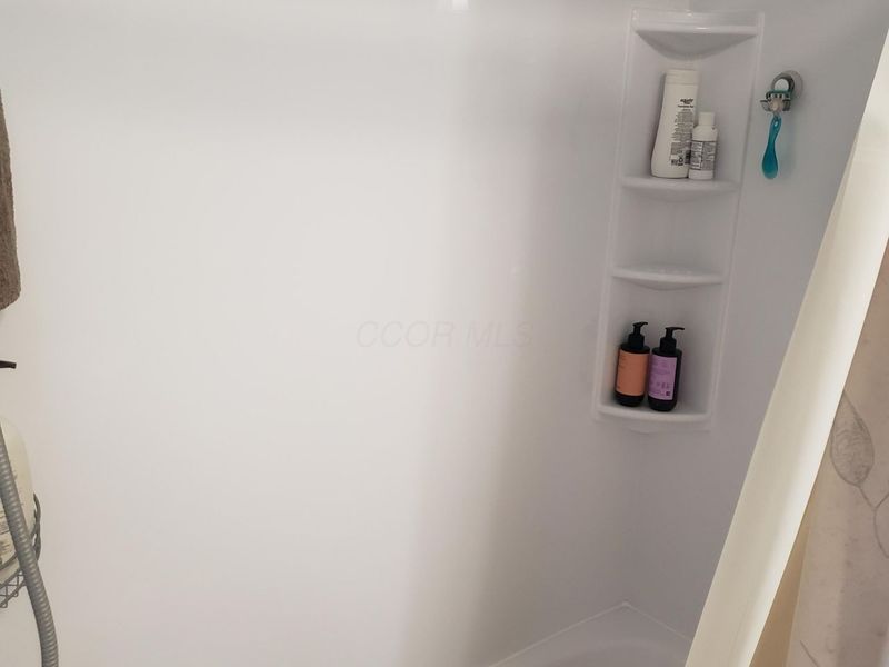 340 Gary Street, Ashville, OH 43103 Photo 24