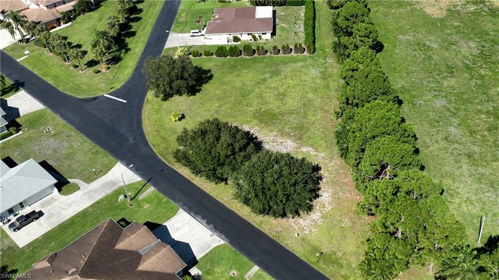 20083/085 Petrucka Cir N, Lehigh Acres, FL 33936 Photo