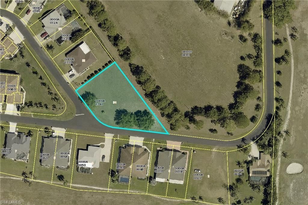 20083/085 Petrucka Cir N, Lehigh Acres, FL 33936 Photo