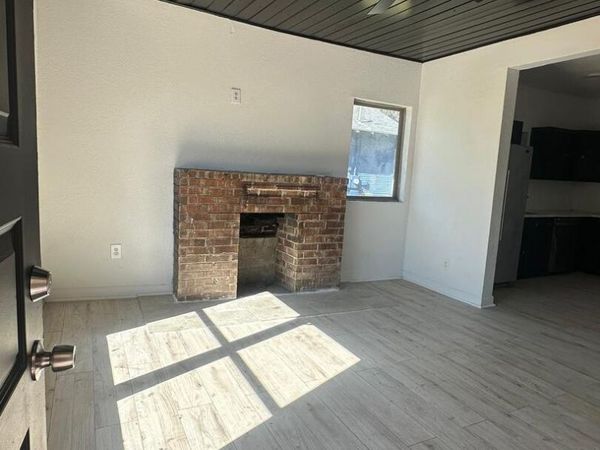 1431 crockett, San Antonio, TX 78202