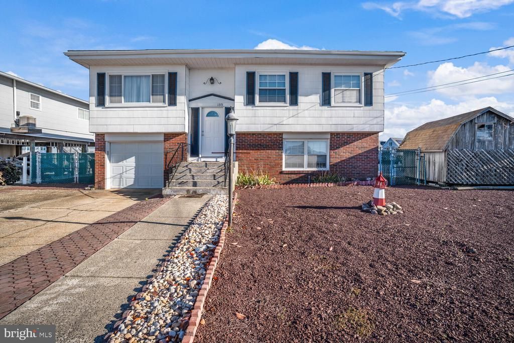 135 E Potomac Drive, Tuckerton, NJ 08087 Main Photo