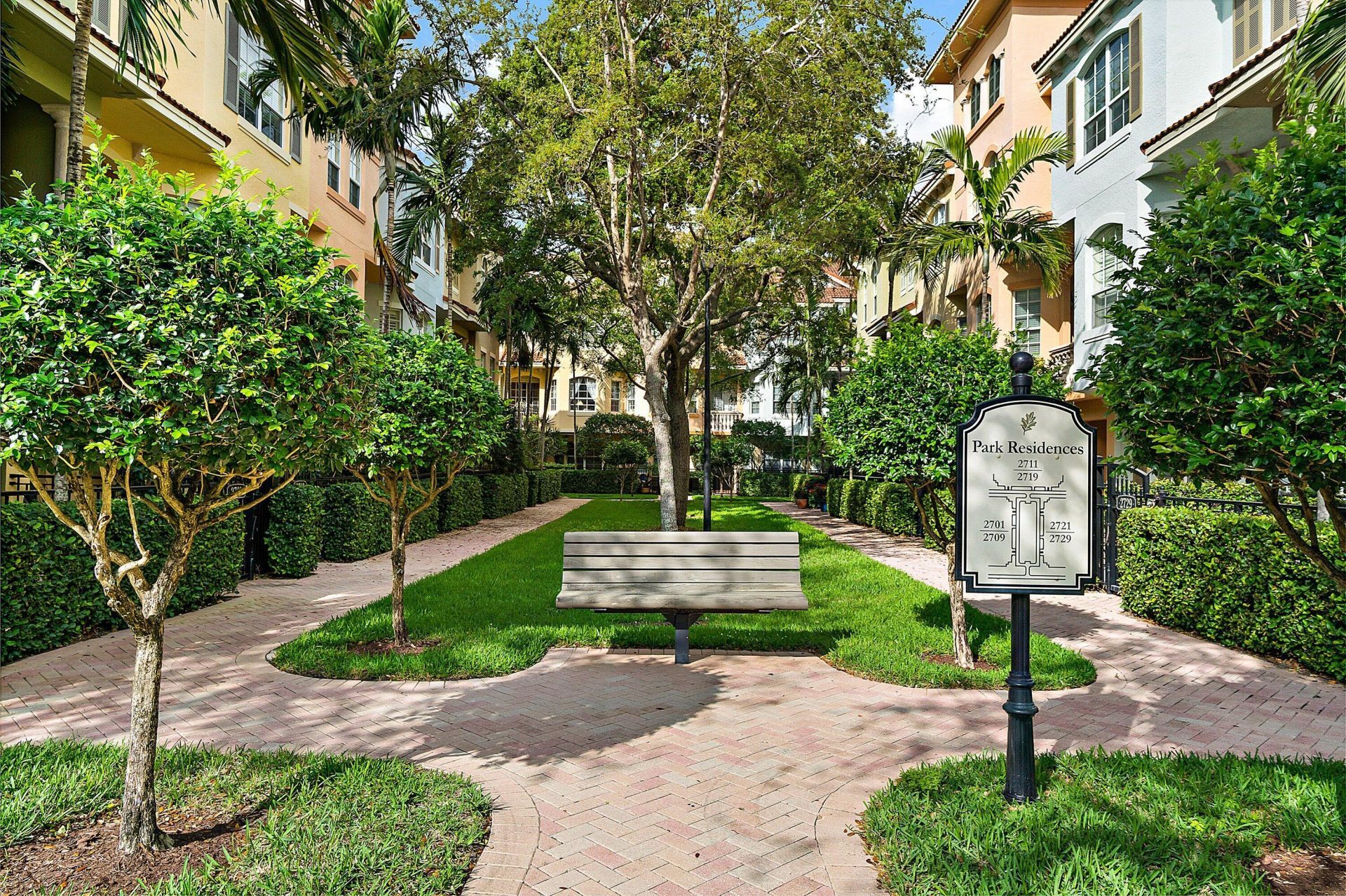 2446 San Pietro Circle, Palm Beach Gardens, FL 33410 Photo