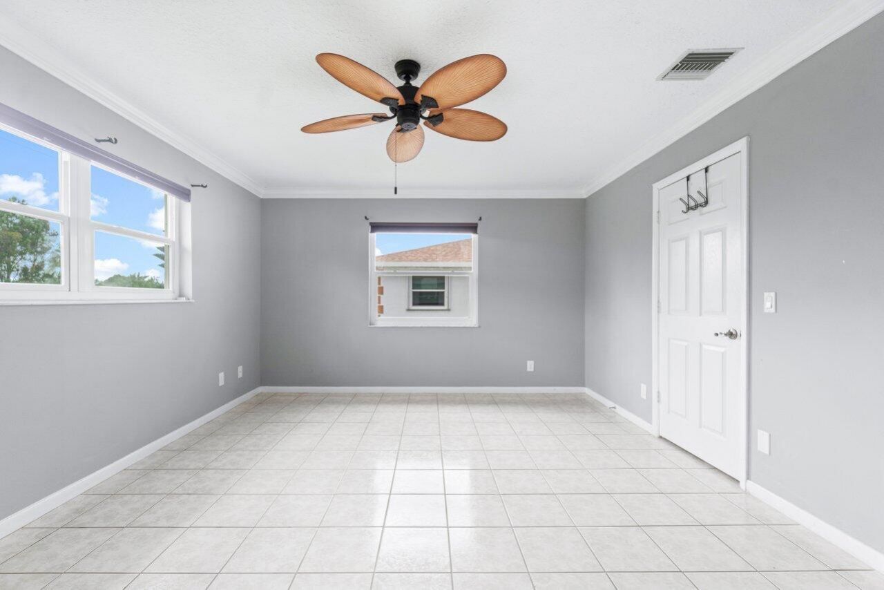 1205 S Lakes End Drive, Unit D2, Fort Pierce, FL 34982 Photo