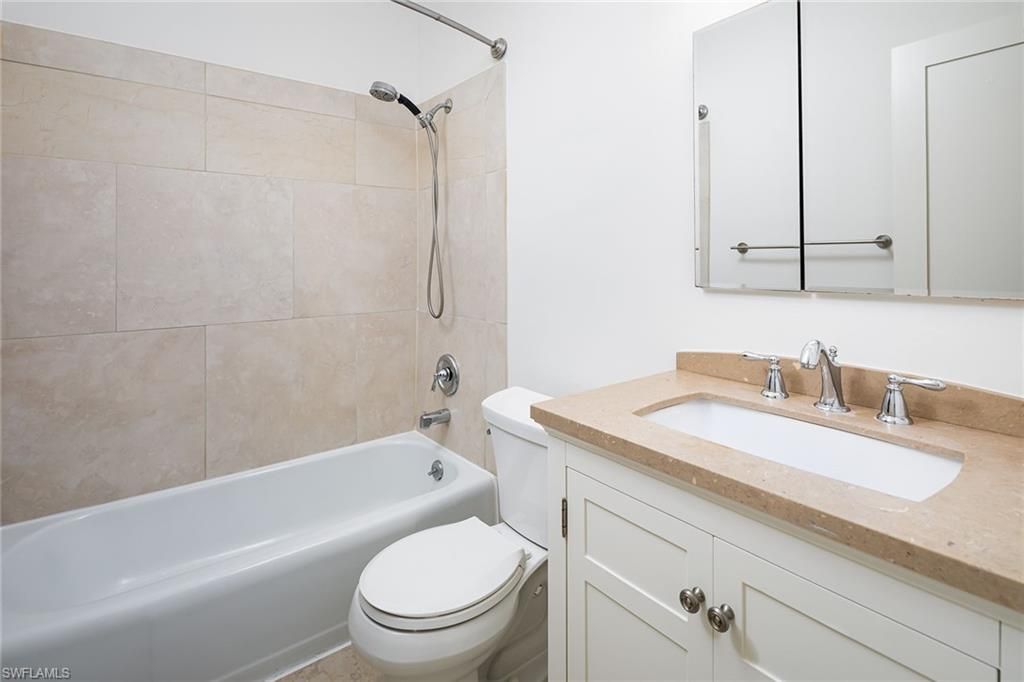 421 12th Ave S, Unit A14, Naples, FL 34102 Photo