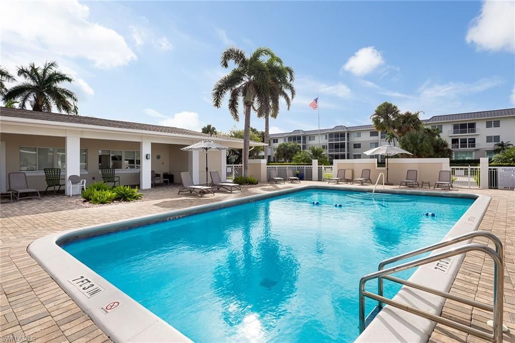 421 12th Ave S, Unit A14, Naples, FL 34102 Photo