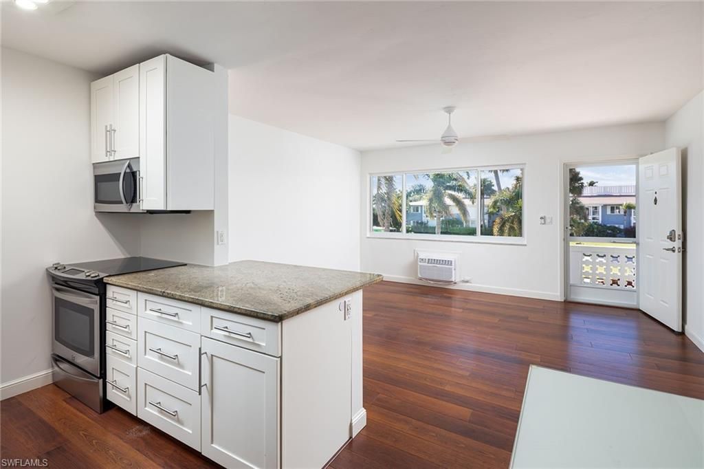 421 12th Ave S, Unit A14, Naples, FL 34102 Photo