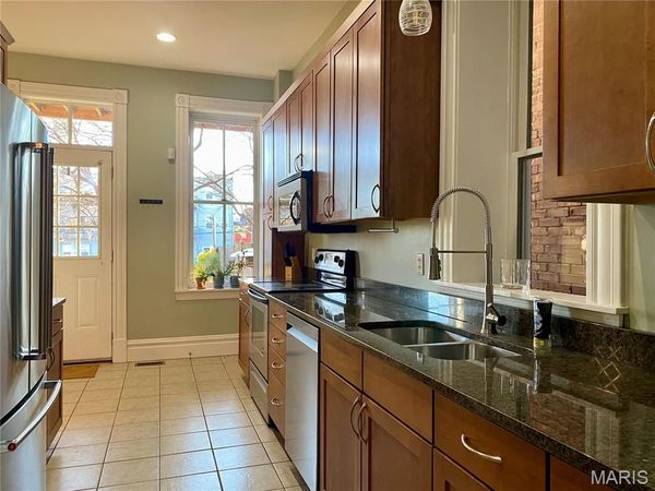 1002 1/2 Allen Avenue, St Louis, MO 63104