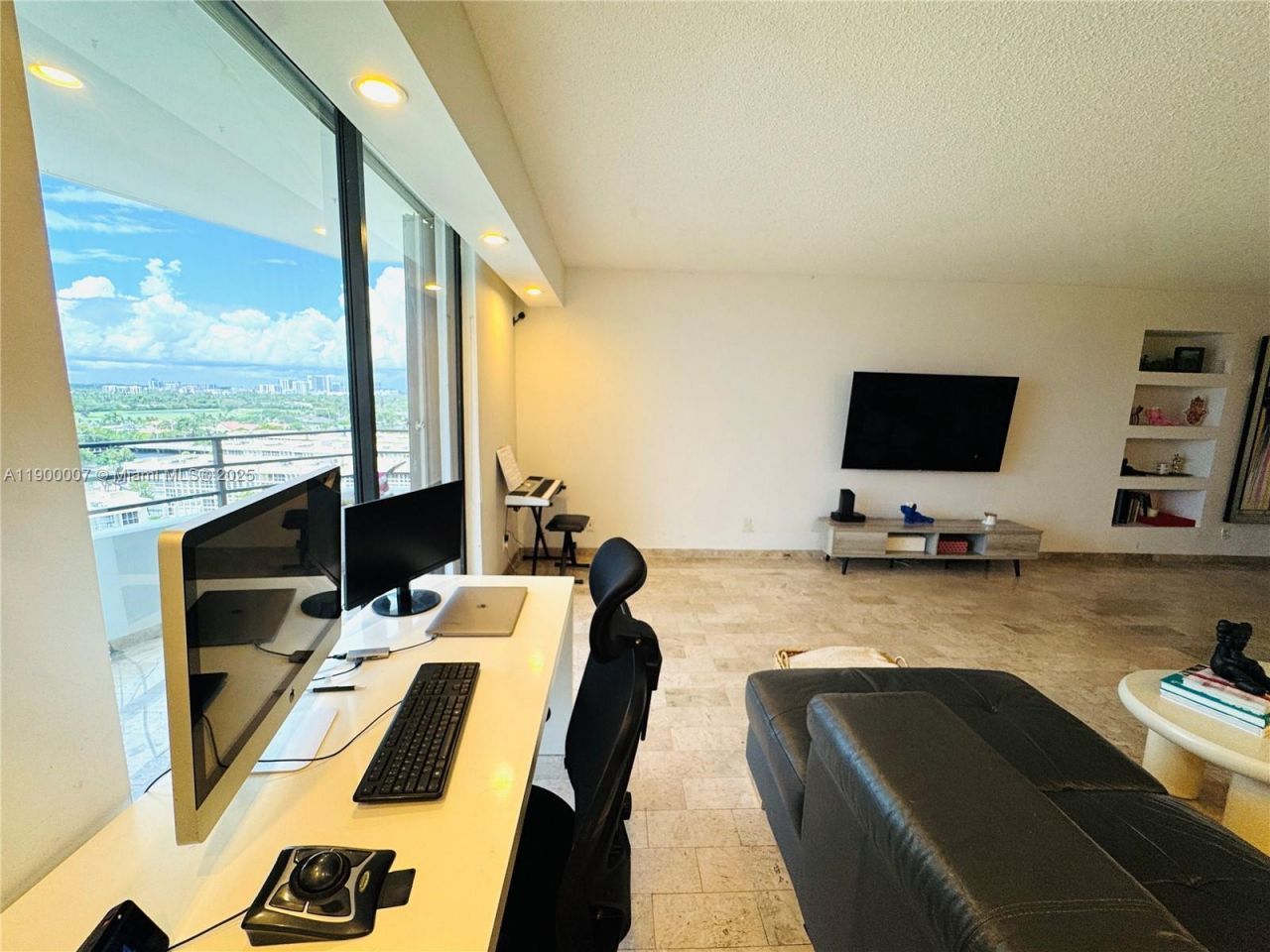 600 Three Islands Blvd, Unit 1206, Hallandale Beach, FL 33009 Photo