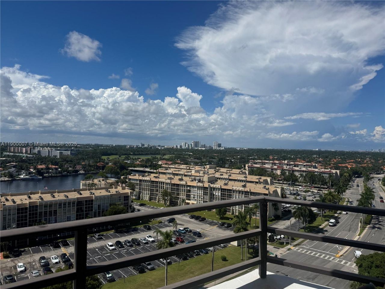 600 Three Islands Blvd, Unit 1206, Hallandale Beach, FL 33009 Photo