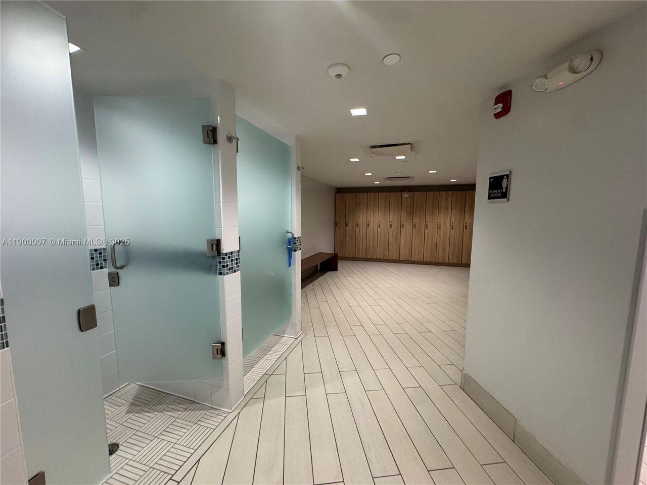 600 Three Islands Blvd, Unit 1206, Hallandale Beach, FL 33009 Photo