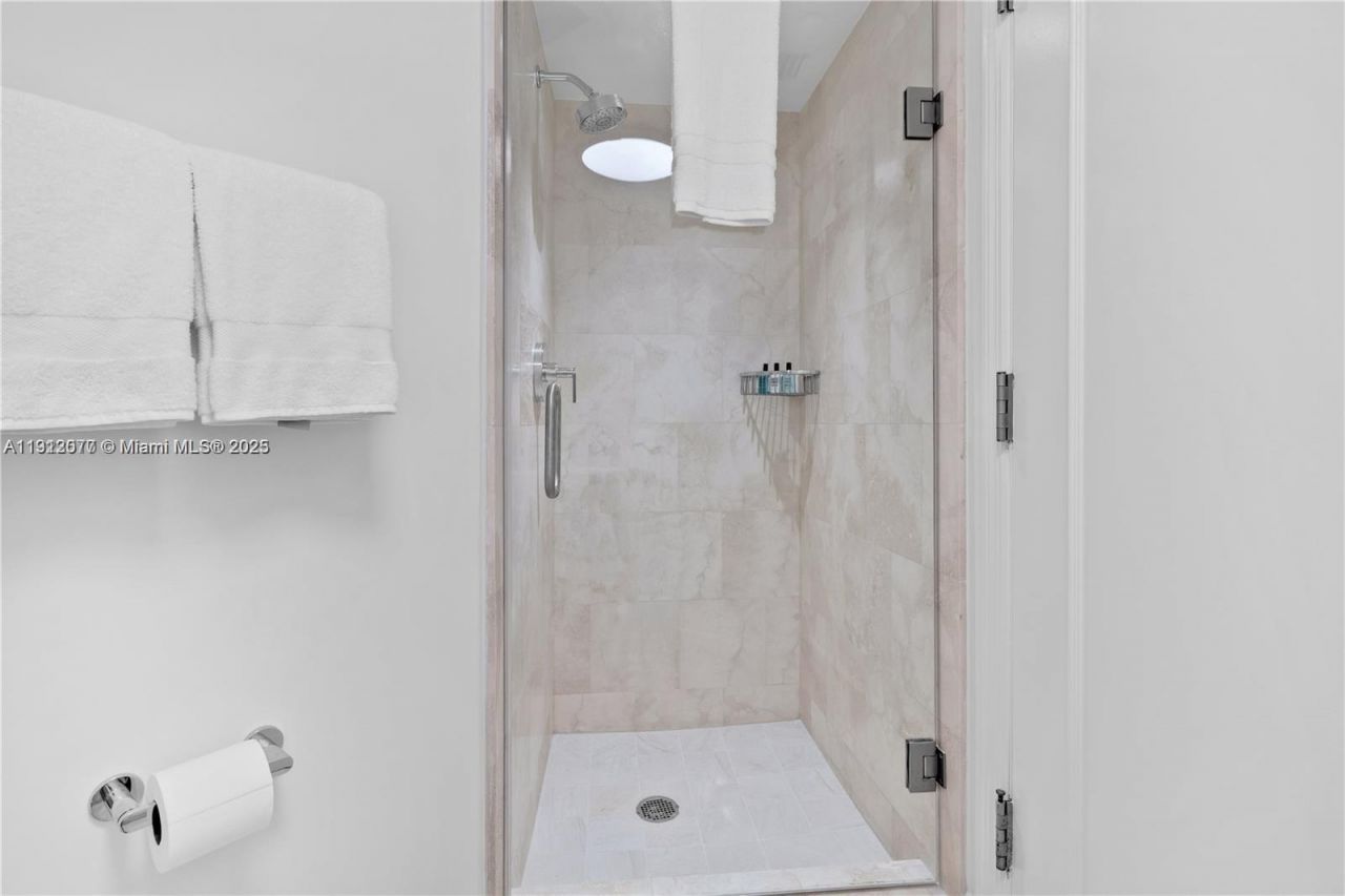 4401 Collins Ave, Unit 1604, Miami Beach, FL 33140 Photo