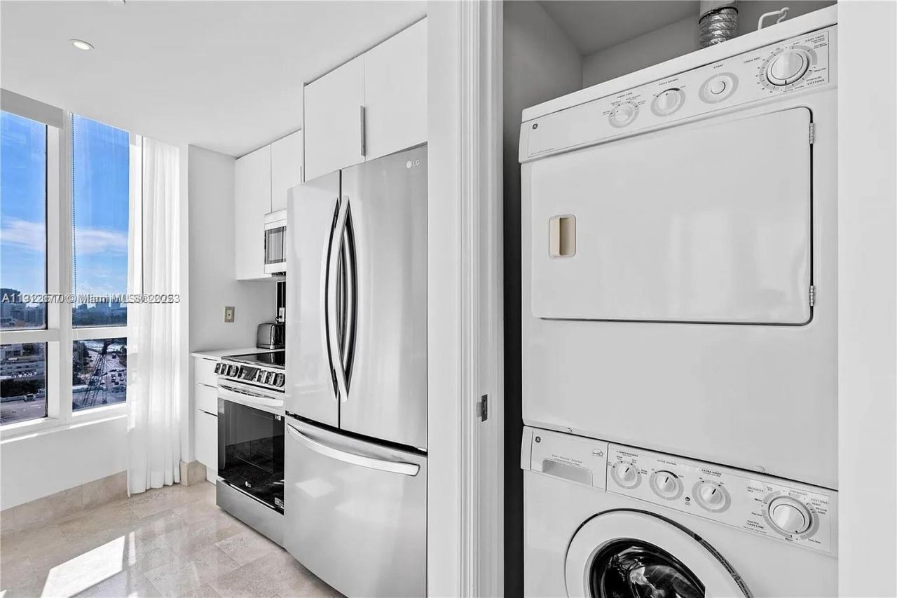 4401 Collins Ave, Unit 1604, Miami Beach, FL 33140 Photo