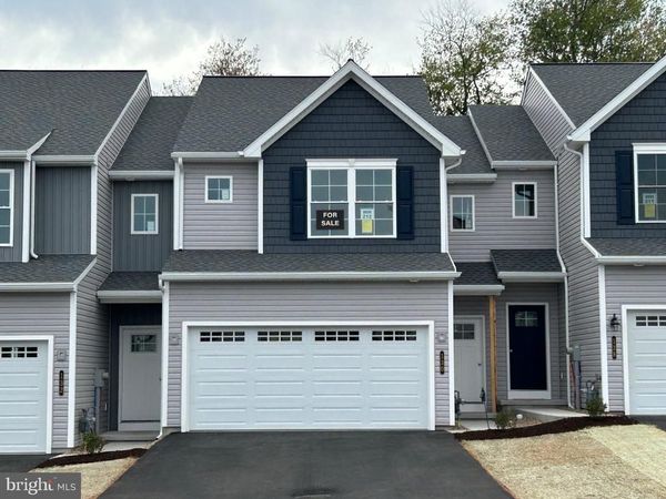 130 MAGNOLIA DRIVE, MIDDLETOWN, PA 17057