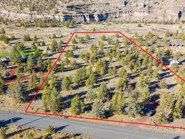 12233 NW Steelhead Falls Drive, Terrebonne, OR 97760