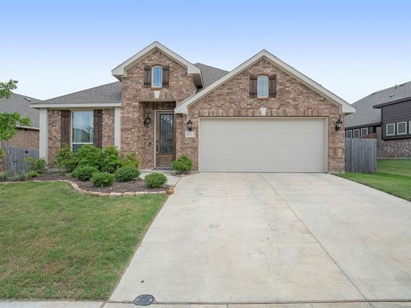 4213 Sweet Clover Lane, Fort Worth, TX 76036