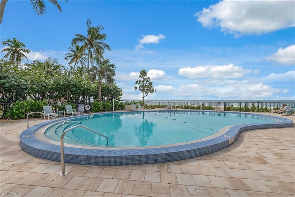 3399 Gulf Shore Blvd N, Unit 309, Naples, FL 34103 Photo