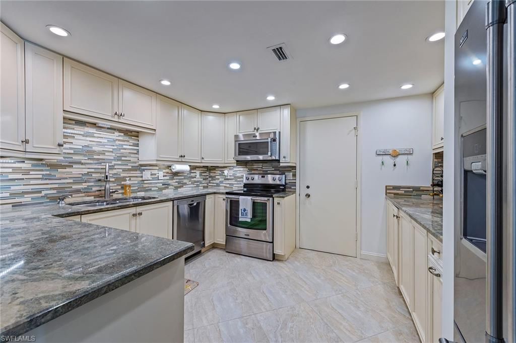 3399 Gulf Shore Blvd N, Unit 309, Naples, FL 34103 Photo