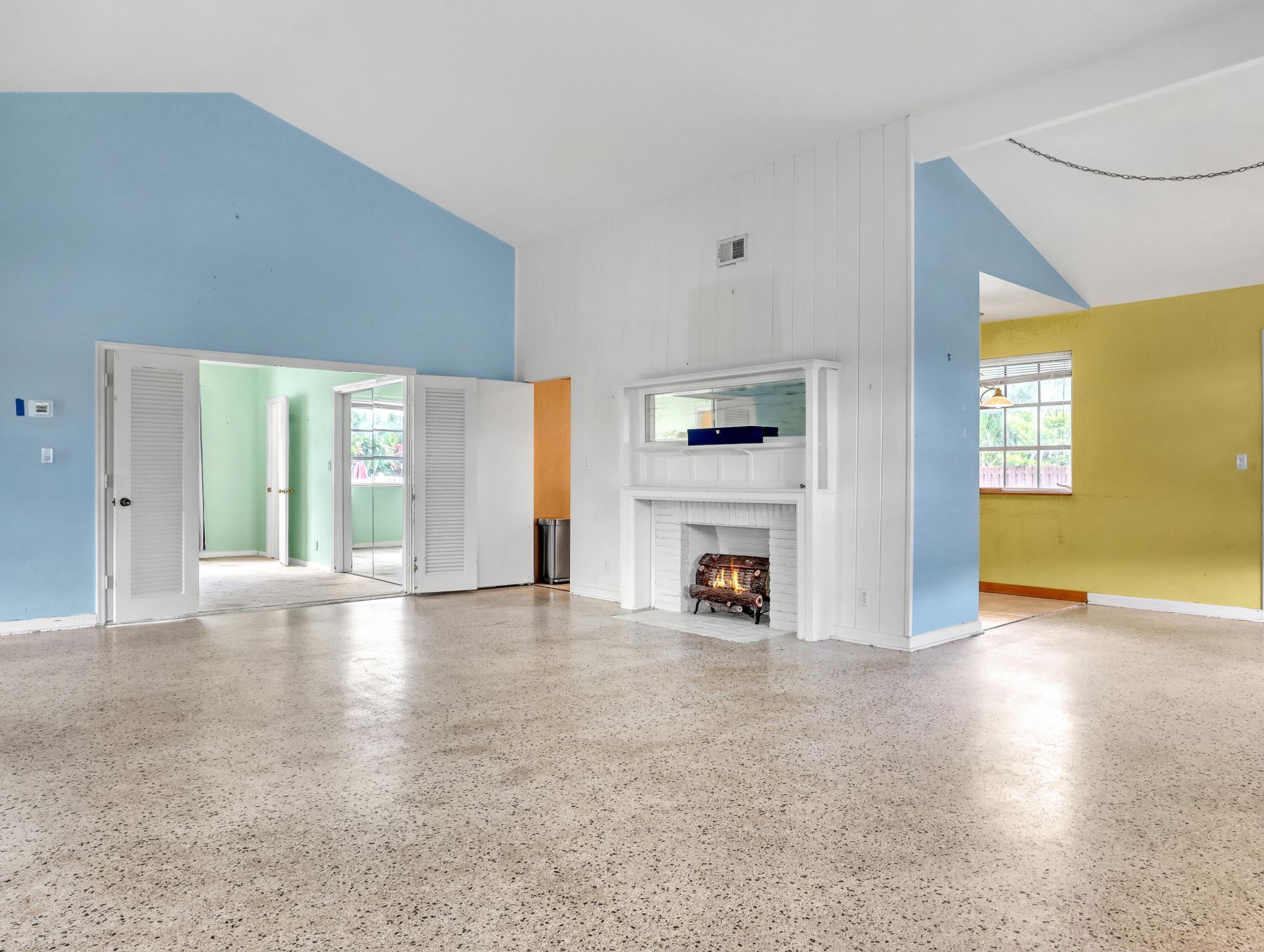 225 Linda Lane, Palm Beach Shores, FL 33404 Photo