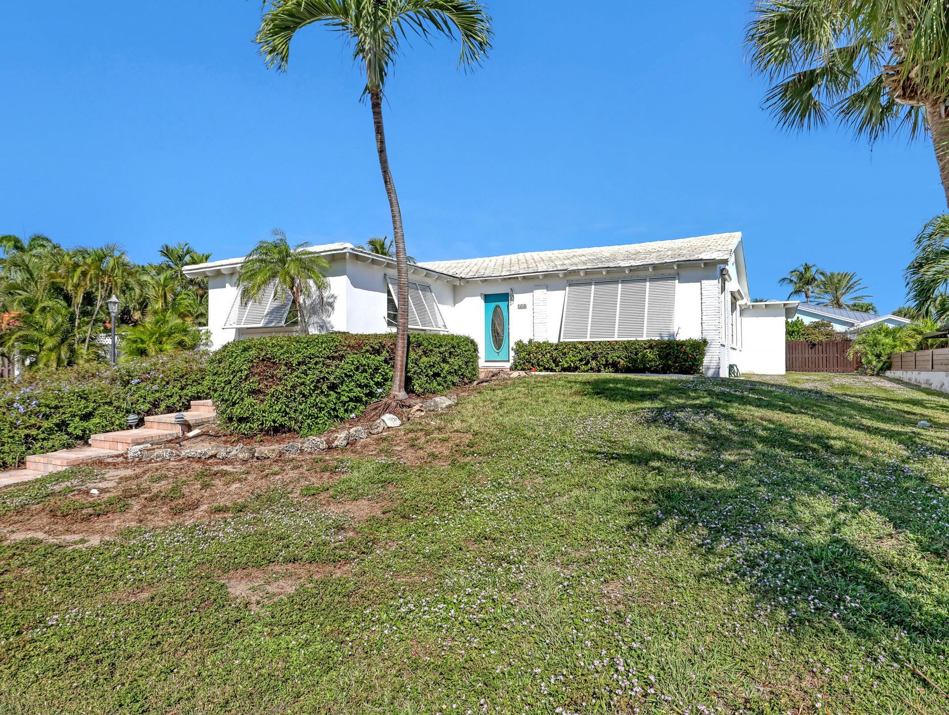 225 Linda Lane, Palm Beach Shores, FL 33404 Photo