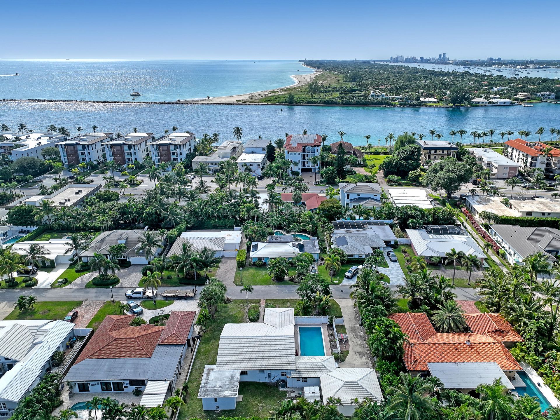 225 Linda Lane, Palm Beach Shores, FL 33404 Photo