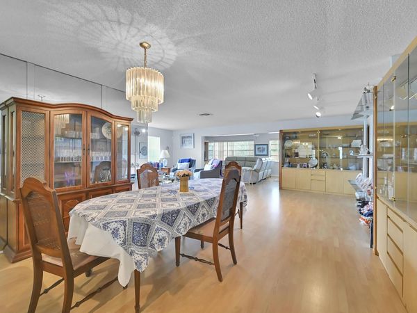 6127 Rainbow Circle, Greenacres, FL 33463