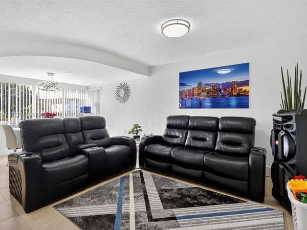 7105 W 13th Ave, Unit 201, Hialeah, FL 33014