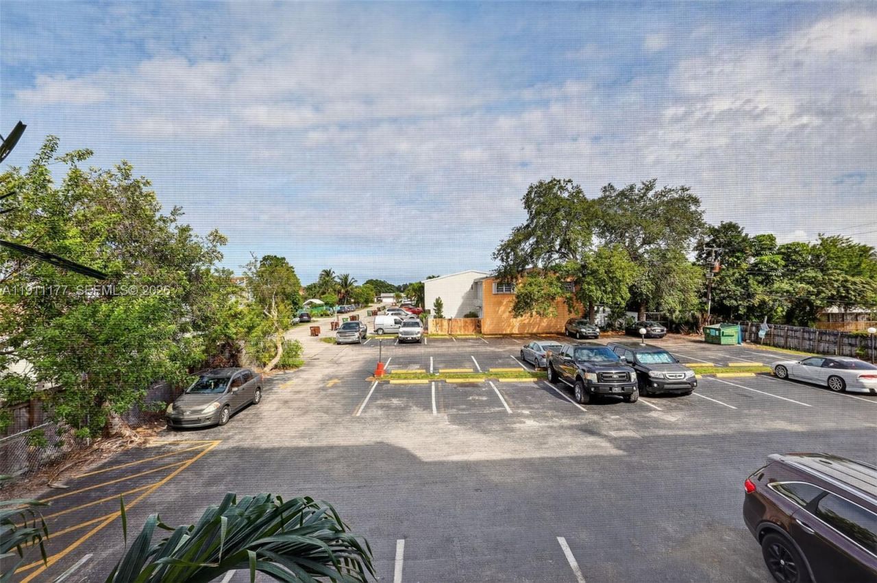 7105 W 13th Ave, Unit 201, Hialeah, FL 33014 Photo