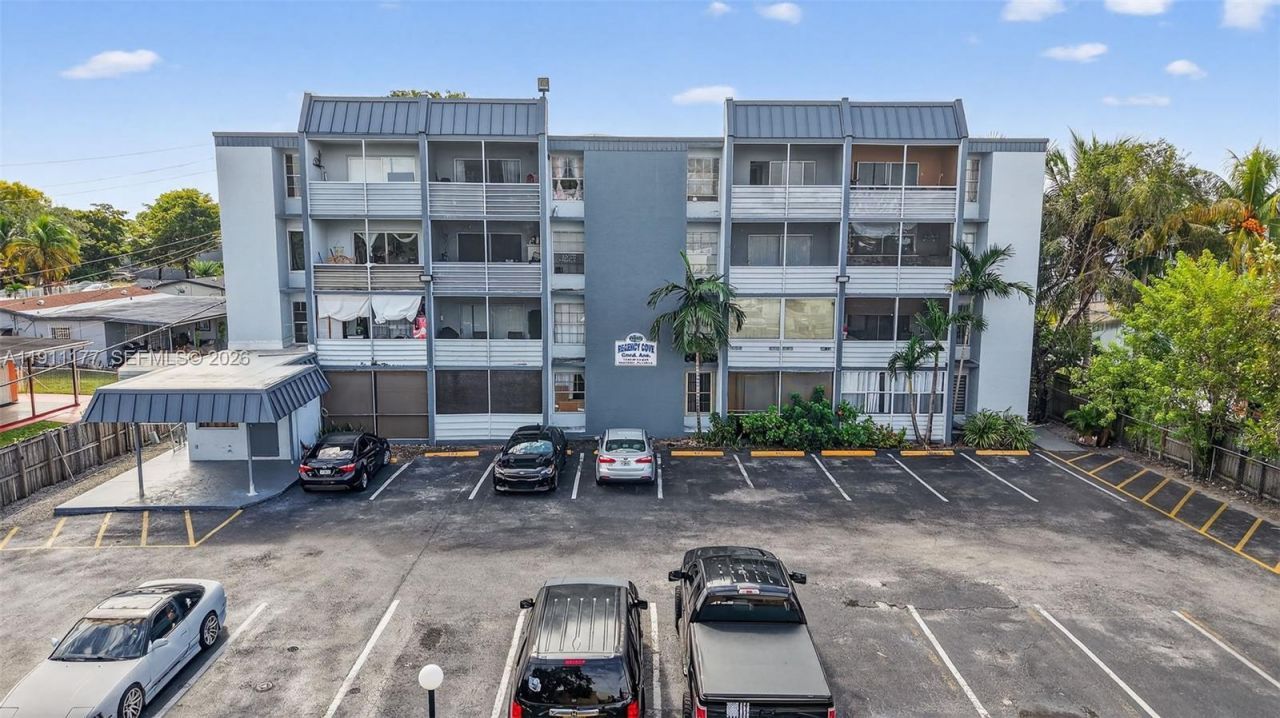 7105 W 13th Ave, Unit 201, Hialeah, FL 33014 Photo
